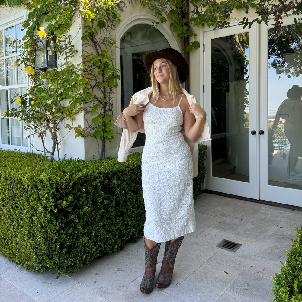 White maxi dress
